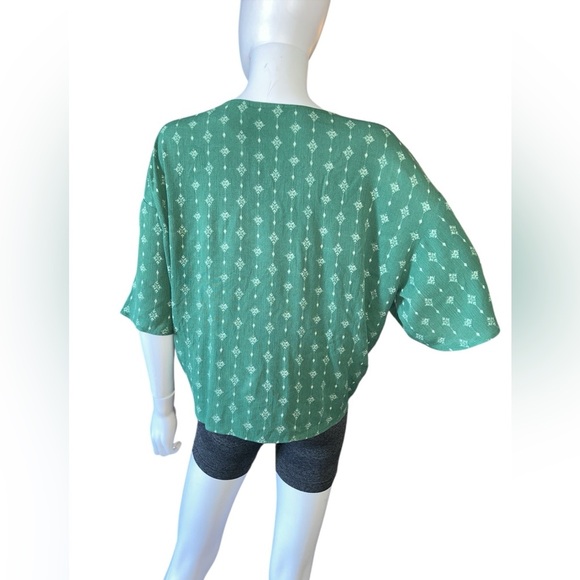 Green V-Neck Tie-Front Women's Top - Picture 4 of 7